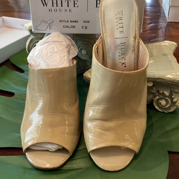 Chloe peep toe mule. Natural patent color 7.5 - Picture 2 of 3